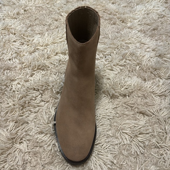 Dolce Vita Linny H2O. Size: 7.5 - Picture 2 of 4